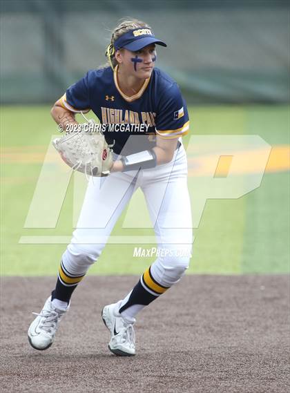 Thumbnail 2 in Arlington Martin @ Highland Park (UIL 6A Softball Region II B-District) photogallery.