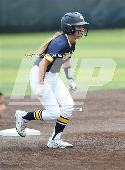 Thumbnail 2 in Arlington Martin @ Highland Park (UIL 6A Softball Region II B-District) photogallery.