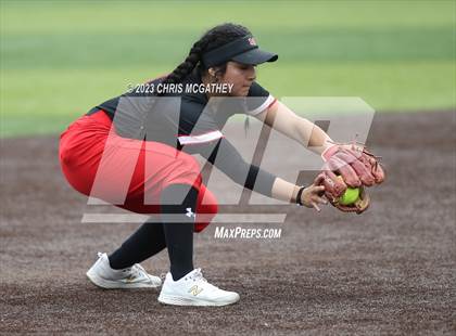 Thumbnail 1 in Arlington Martin @ Highland Park (UIL 6A Softball Region II B-District) photogallery.