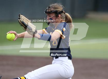Thumbnail 2 in Arlington Martin @ Highland Park (UIL 6A Softball Region II B-District) photogallery.
