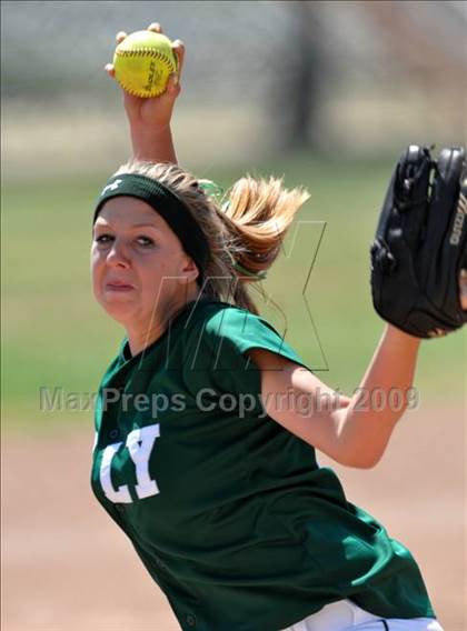 Thumbnail 2 in St. Paul vs. Poly (Savanna Tournament) photogallery.