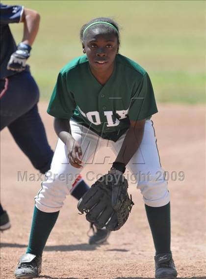 Thumbnail 1 in St. Paul vs. Poly (Savanna Tournament) photogallery.