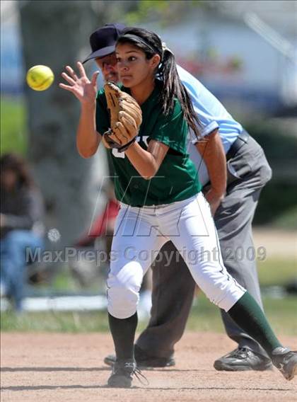 Thumbnail 2 in St. Paul vs. Poly (Savanna Tournament) photogallery.