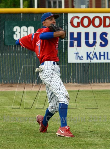 Thumbnail 3 in Reno vs Spanish Springs (NIAA D1 Playoff Game) photogallery.