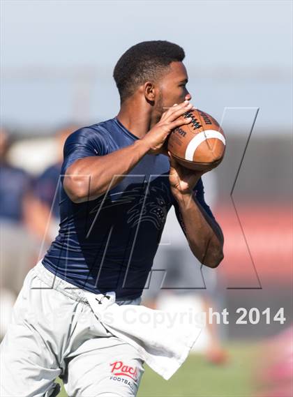 Thumbnail 3 in Great Oak vs. Escondido (SDSU Passing Tournament) photogallery.
