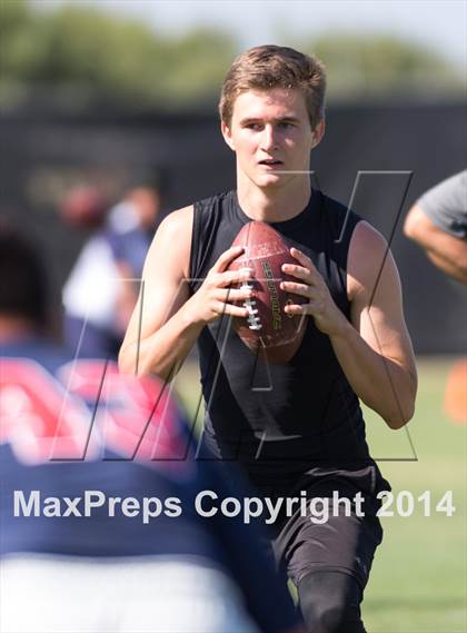 Thumbnail 3 in Great Oak vs. Escondido (SDSU Passing Tournament) photogallery.