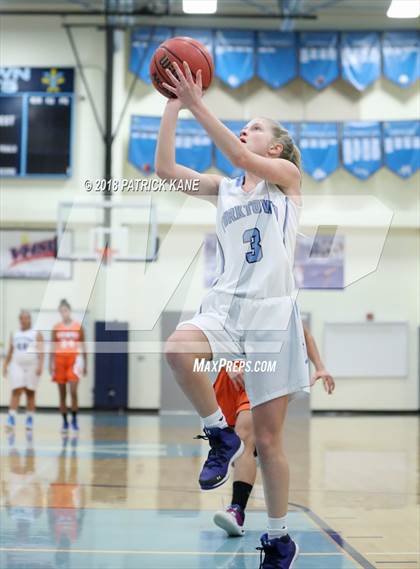 Thumbnail 1 in Hayfield @ Yorktown photogallery.