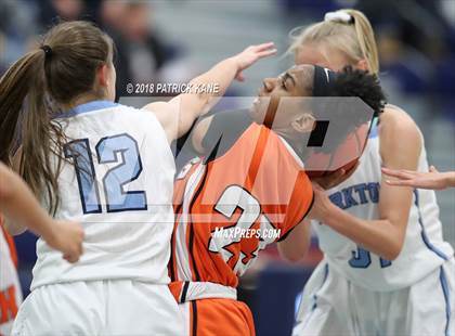 Thumbnail 3 in Hayfield @ Yorktown photogallery.