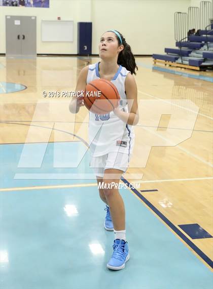 Thumbnail 2 in Hayfield @ Yorktown photogallery.