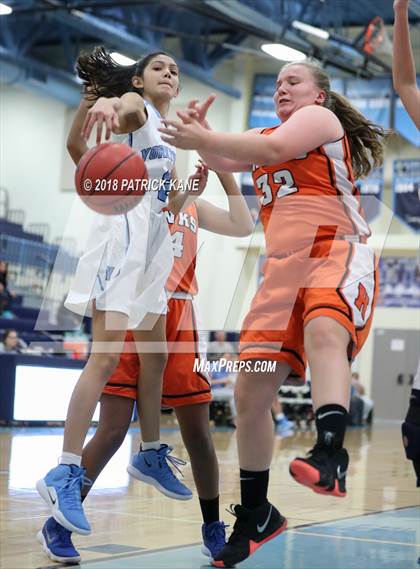 Thumbnail 3 in Hayfield @ Yorktown photogallery.