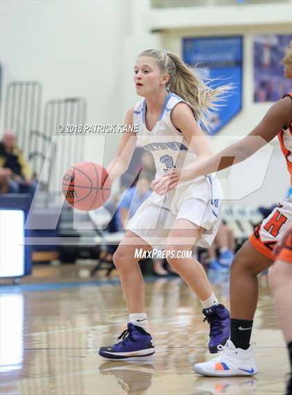 Thumbnail 1 in Hayfield @ Yorktown photogallery.