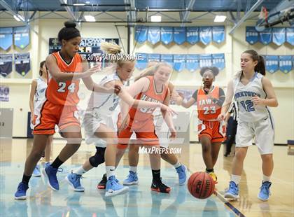 Thumbnail 2 in Hayfield @ Yorktown photogallery.