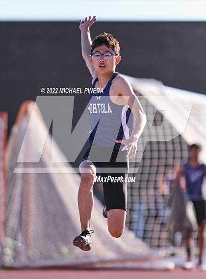 Thumbnail 1 in Villa Park @ Portola photogallery.