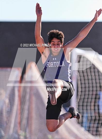 Thumbnail 1 in Villa Park @ Portola photogallery.
