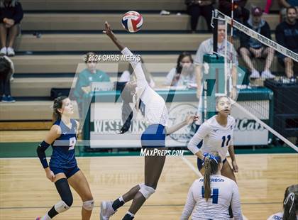 Thumbnail 3 in Alpharetta vs. Norcross (GHSA 6A Semifinal) photogallery.