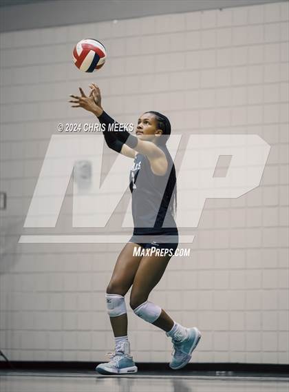 Thumbnail 3 in Alpharetta vs. Norcross (GHSA 6A Semifinal) photogallery.