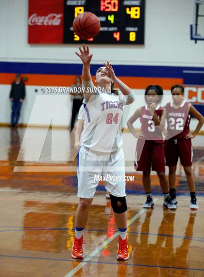 Thumbnail 3 in Maplesville @ Chilton County photogallery.