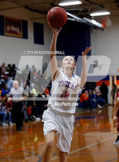 Thumbnail 2 in Maplesville @ Chilton County photogallery.