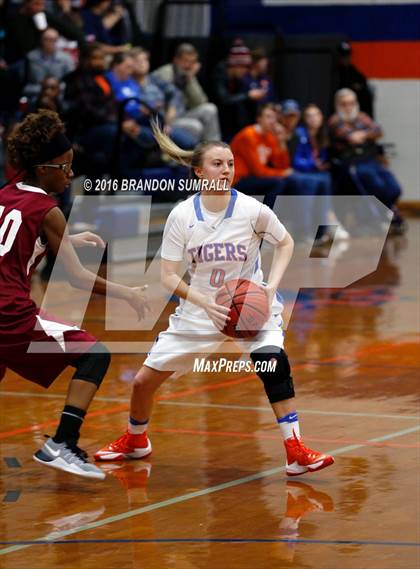 Thumbnail 1 in Maplesville @ Chilton County photogallery.