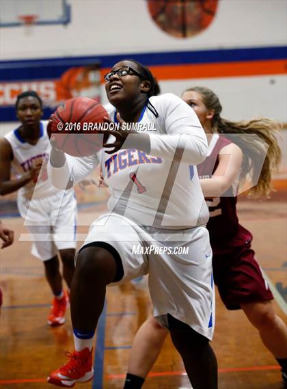 Thumbnail 2 in Maplesville @ Chilton County photogallery.