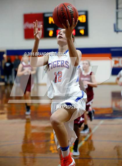 Thumbnail 3 in Maplesville @ Chilton County photogallery.