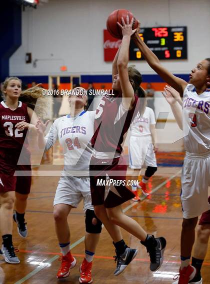 Thumbnail 1 in Maplesville @ Chilton County photogallery.