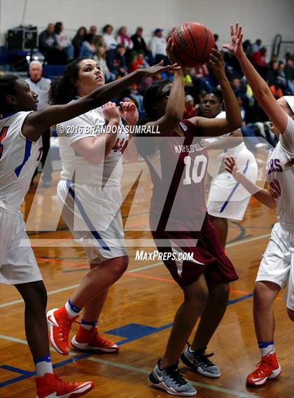 Thumbnail 1 in Maplesville @ Chilton County photogallery.