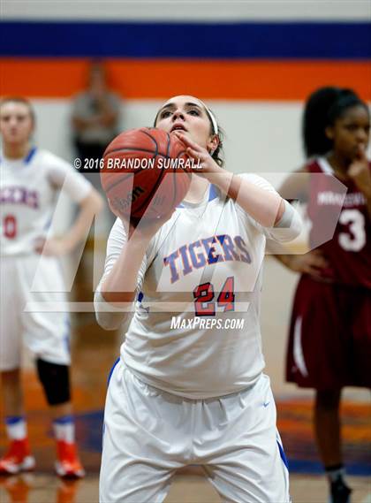 Thumbnail 3 in Maplesville @ Chilton County photogallery.