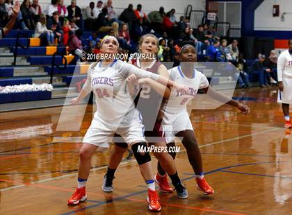 Thumbnail 2 in Maplesville @ Chilton County photogallery.