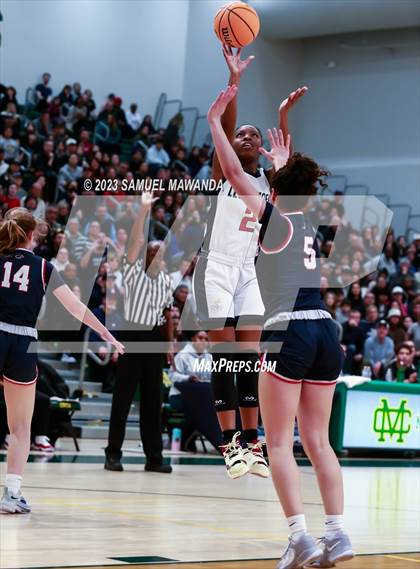 Thumbnail 2 in Brentwood School vs Leuzinger (CIF SS Division 2A Championship) photogallery.