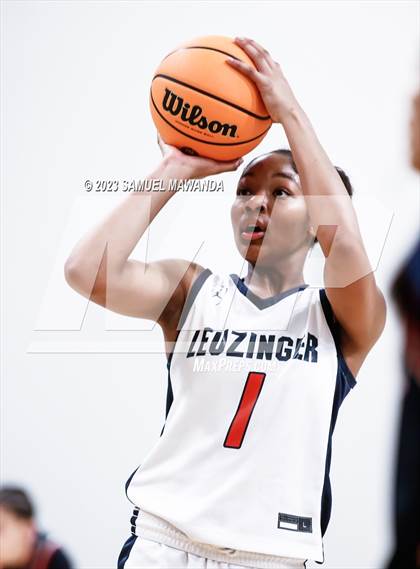 Thumbnail 2 in Brentwood School vs Leuzinger (CIF SS Division 2A Championship) photogallery.