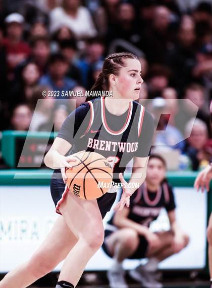Thumbnail 3 in Brentwood School vs Leuzinger (CIF SS Division 2A Championship) photogallery.
