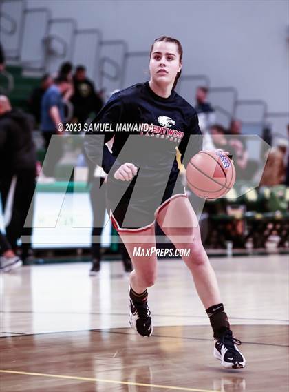 Thumbnail 3 in Brentwood School vs Leuzinger (CIF SS Division 2A Championship) photogallery.