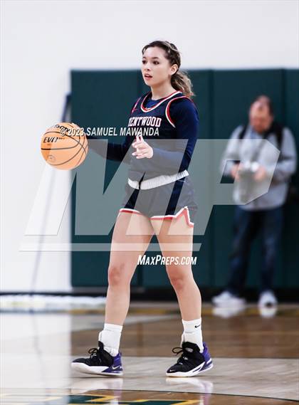 Thumbnail 2 in Brentwood School vs Leuzinger (CIF SS Division 2A Championship) photogallery.