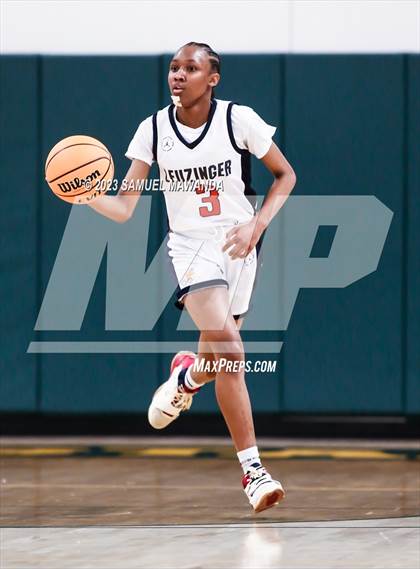 Thumbnail 1 in Brentwood School vs Leuzinger (CIF SS Division 2A Championship) photogallery.