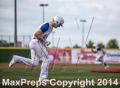 Thumbnail 3 in Ryle vs Highlands photogallery.