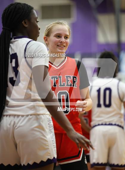 Thumbnail 2 in Butler @ Ardrey Kell (NCHSAA 4A Round 1) photogallery.