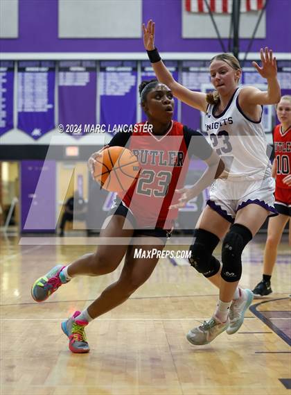 Thumbnail 2 in Butler @ Ardrey Kell (NCHSAA 4A Round 1) photogallery.