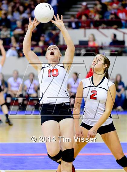 Thumbnail 2 in Paonia vs. Simla (CHSAA 2A Playoff) photogallery.