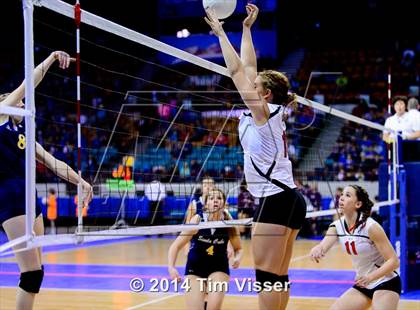 Thumbnail 2 in Paonia vs. Simla (CHSAA 2A Playoff) photogallery.