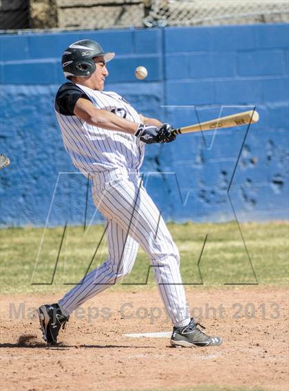 Thumbnail 1 in Cobre vs. Raton photogallery.