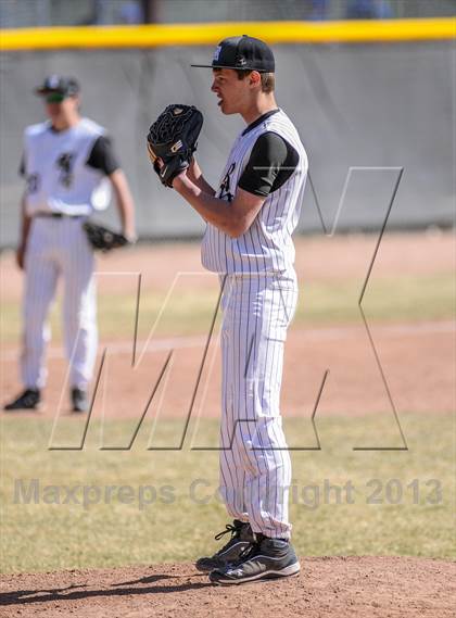 Thumbnail 2 in Cobre vs. Raton photogallery.