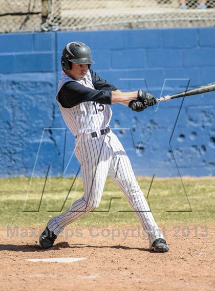 Thumbnail 1 in Cobre vs. Raton photogallery.