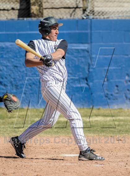 Thumbnail 1 in Cobre vs. Raton photogallery.