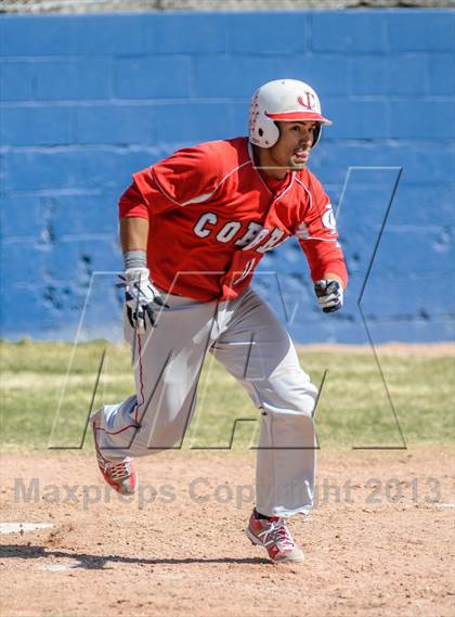 Thumbnail 1 in Cobre vs. Raton photogallery.