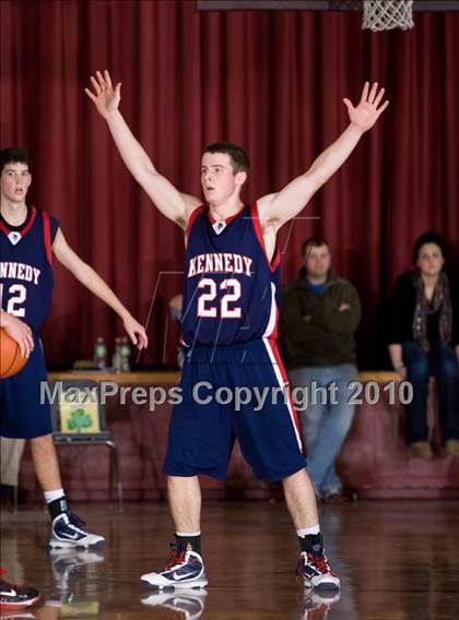 Thumbnail 2 in Kennedy Catholic @ Magnus photogallery.