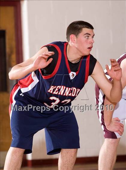 Thumbnail 2 in Kennedy Catholic @ Magnus photogallery.