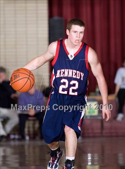 Thumbnail 1 in Kennedy Catholic @ Magnus photogallery.