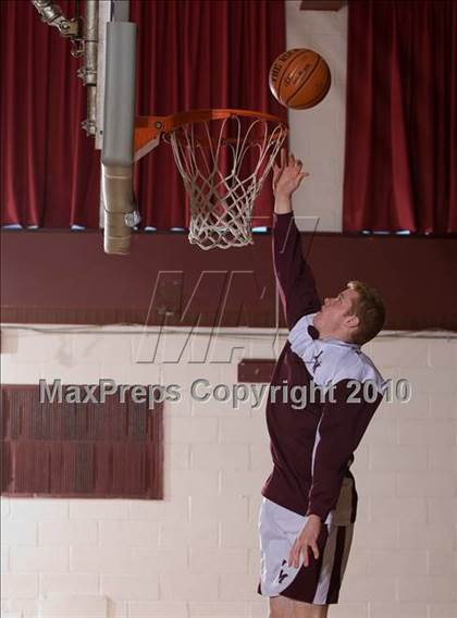 Thumbnail 2 in Kennedy Catholic @ Magnus photogallery.
