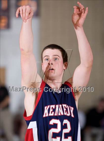 Thumbnail 1 in Kennedy Catholic @ Magnus photogallery.